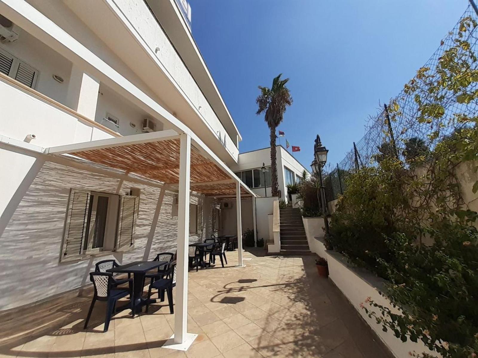 Pescoluse Picchio Hotel Marina Di Pescoluse Exterior foto